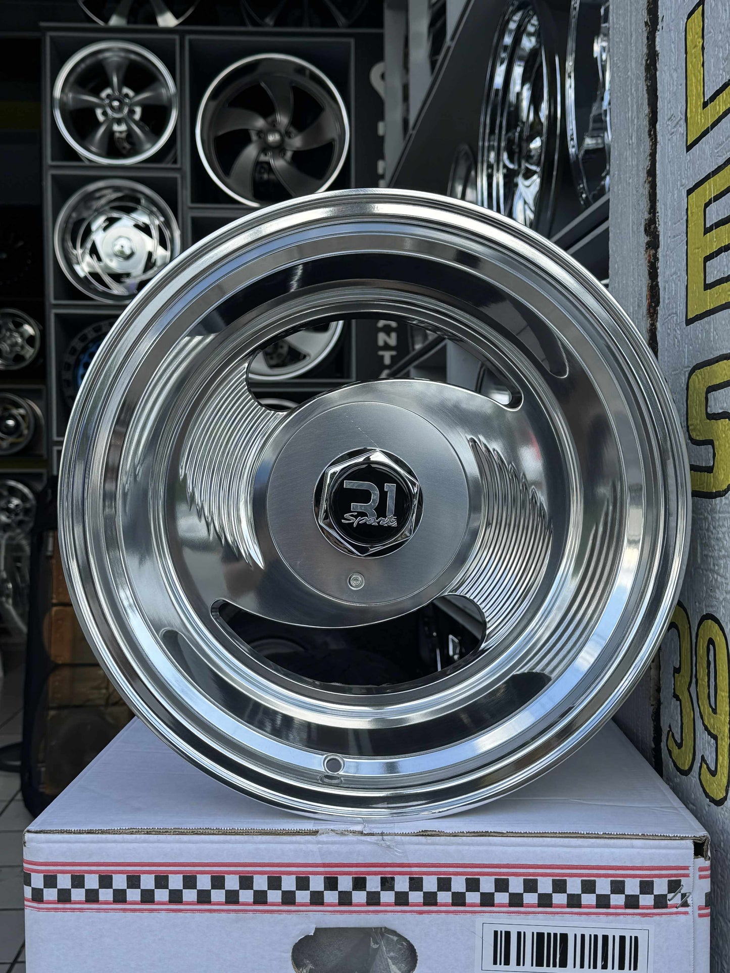 17x11 Classic Dual Spoke 5x5 c10 c1500